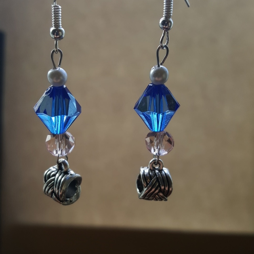 Blue 💙 Crystal/ Braided Silver Hanging Charm - Picture 3 of 3